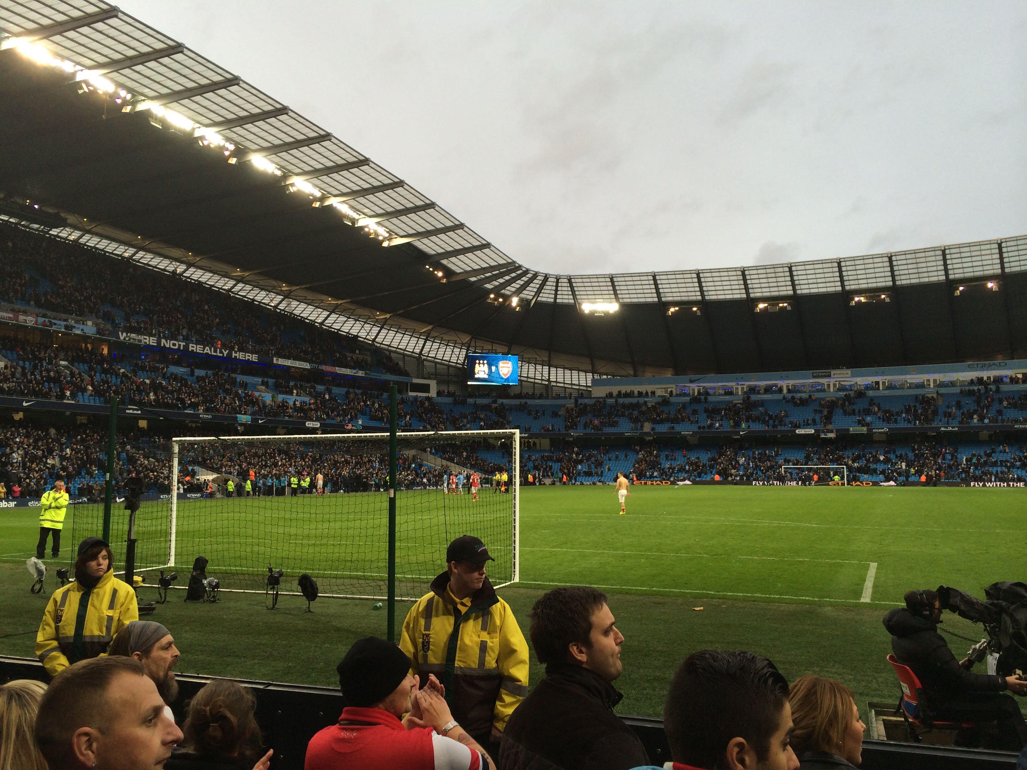 阵容和即将 阵容和即将